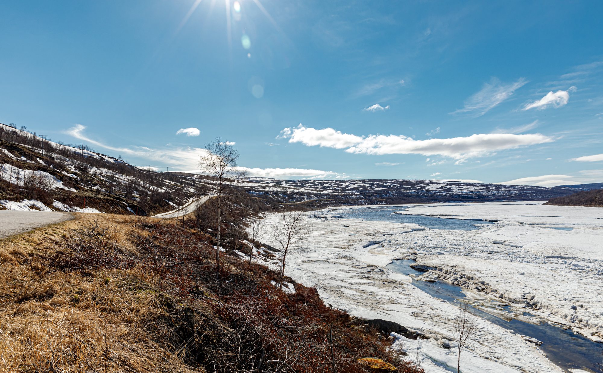 The Teno River and Route 970 through the northern landscape in Utsjoki.